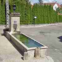 FONTAINE DE COURCELLES-EN-MONTAGNE (1)