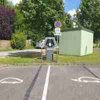 Borne de recharge pour véhicule électrique