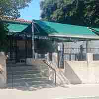 Restaurant sous les pins